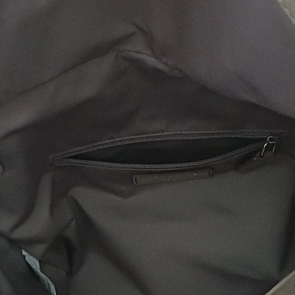 Marc Jacobs Nude Tan Croc-Embossed Leather Hobo Bag